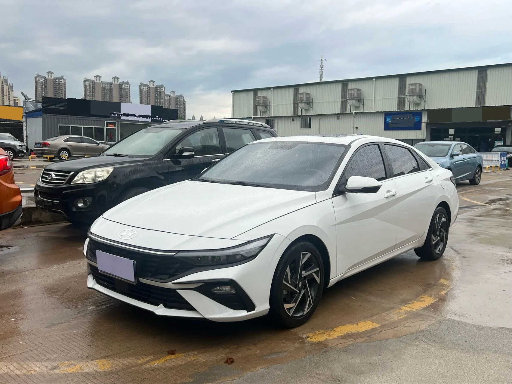 Hyundai Elantra 2023 1.5L CVT GLX Elite Edition