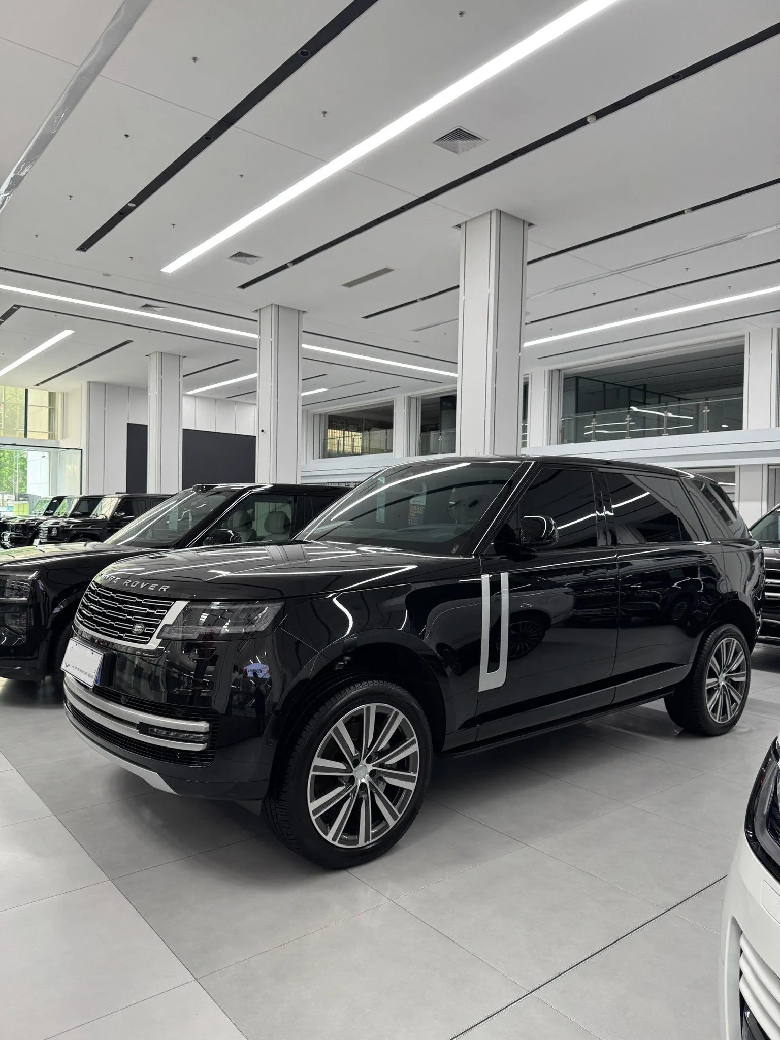 2025 Land Rover Range Rover (Imported) 48V 3.0T L6 400PS Autobiography Long Wheelbase Automatic