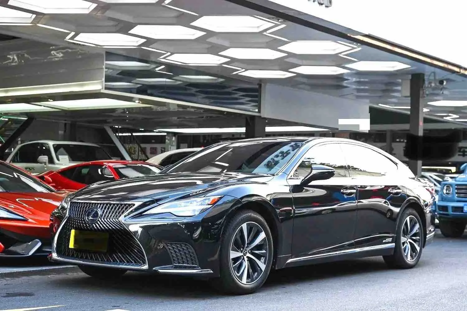 2021 Lexus LS 500h Excellence Edition
