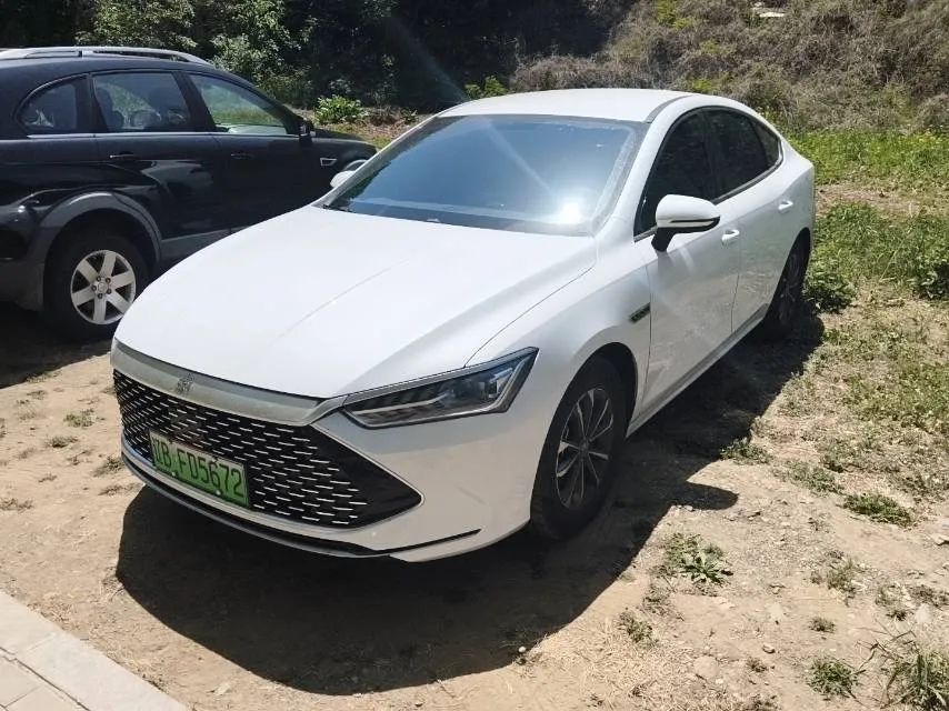 BYD 2023 Qin PLUS DM-i 1.5 CVT Champion Edition Leading Model 55KM Automatic
