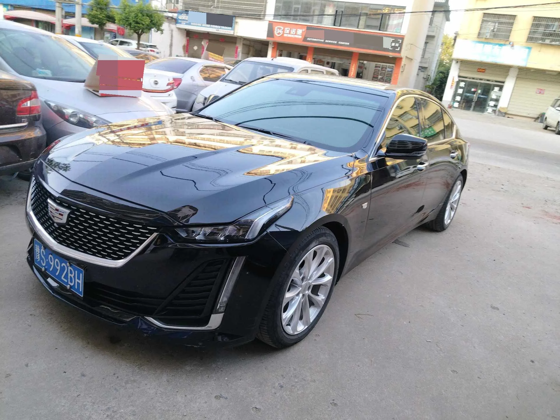 2023 Cadillac CT5 28T Luxury (Standard Edition)