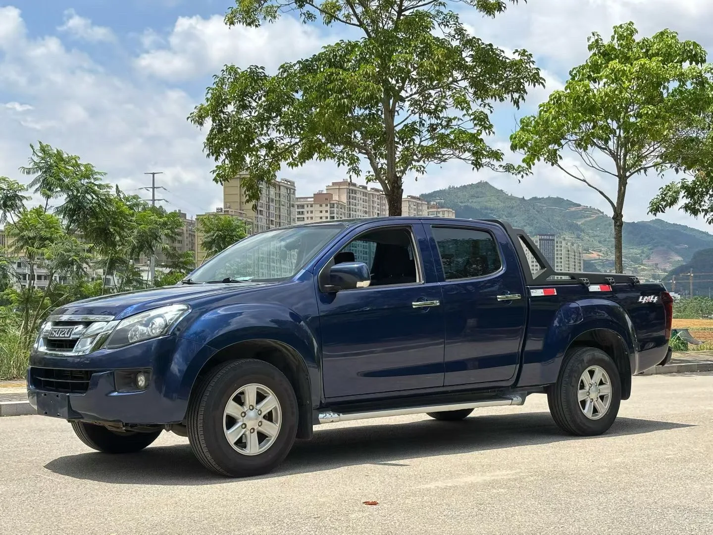Lingtuo 2020 2.5T 4WD Automatic Navigation Edition (National VI Emission Standard, Extended Version) JE4D25Q6A