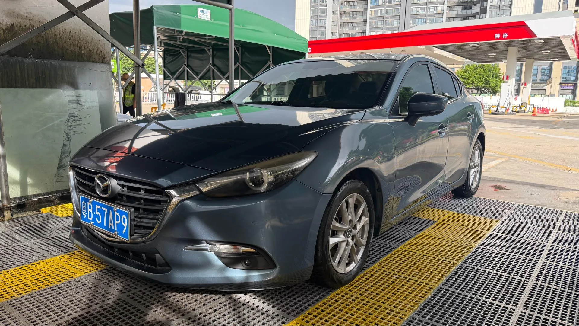 Mazda3 Axela 2017 Sedan 1.5L Automatic Luxury (China VI Emission Standard)