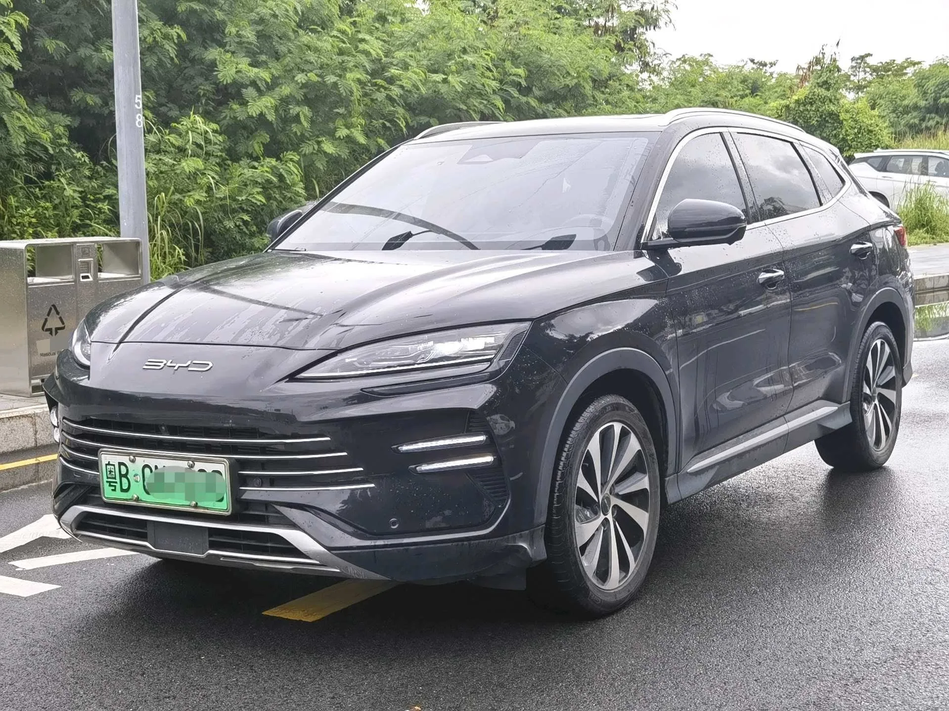 BYD 2023 Song PLUS DM-i 1.5 CVT Champion Edition 110KM Flagship PLUS Automatic