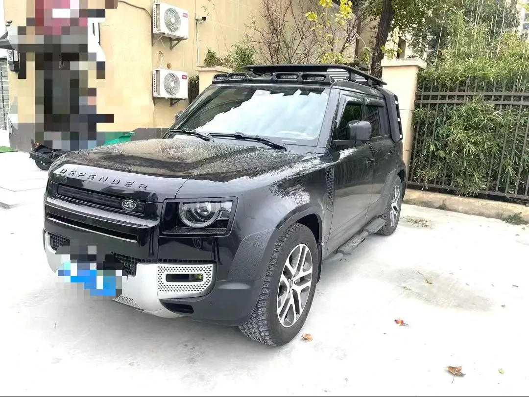 Land Rover Defender 2024 110 3.0T P400 Dark Special Edition