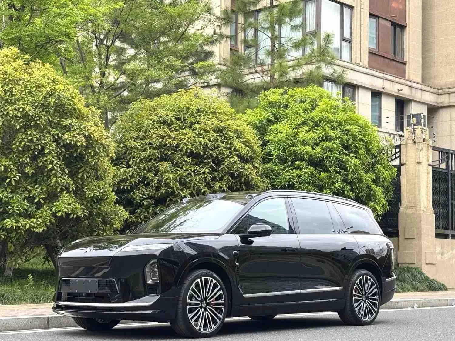 NIO 2026 ES8 6-seater Executive Signature Edition Automatic