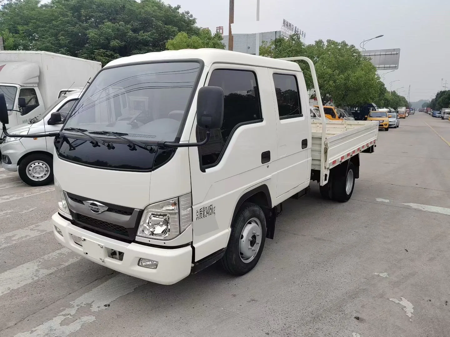 Foton Times Navigator 2018 Model "Little Truck Star" 1.6 Manual Transmission