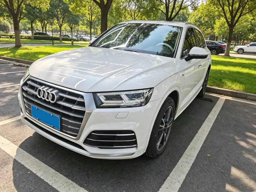 Audi Q5L 2020 Facelift 40 TFSI Luxury Fashion Edition