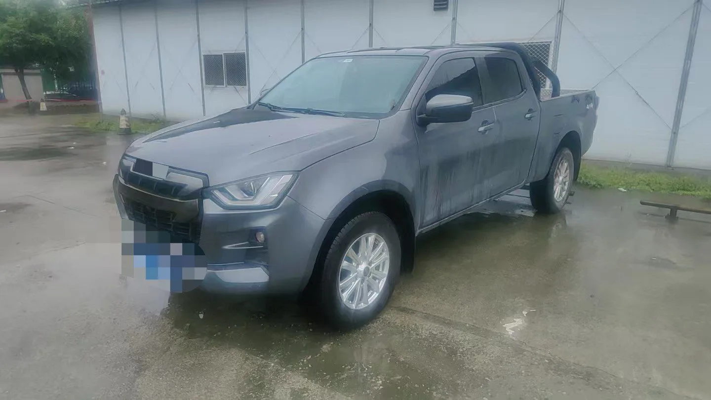 Isuzu 2025 D-Max 2.5T 4WD Diesel Standard Wheelbase "Dong" Edition, Automatic Transmission