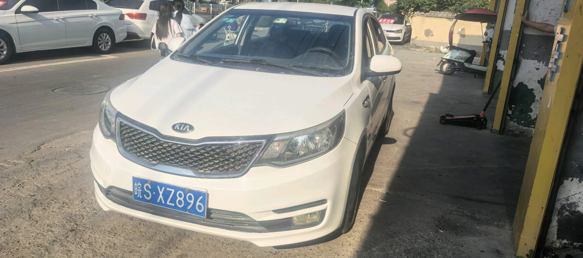 Kia K2 2015 Sedan 1.4L AT TOP