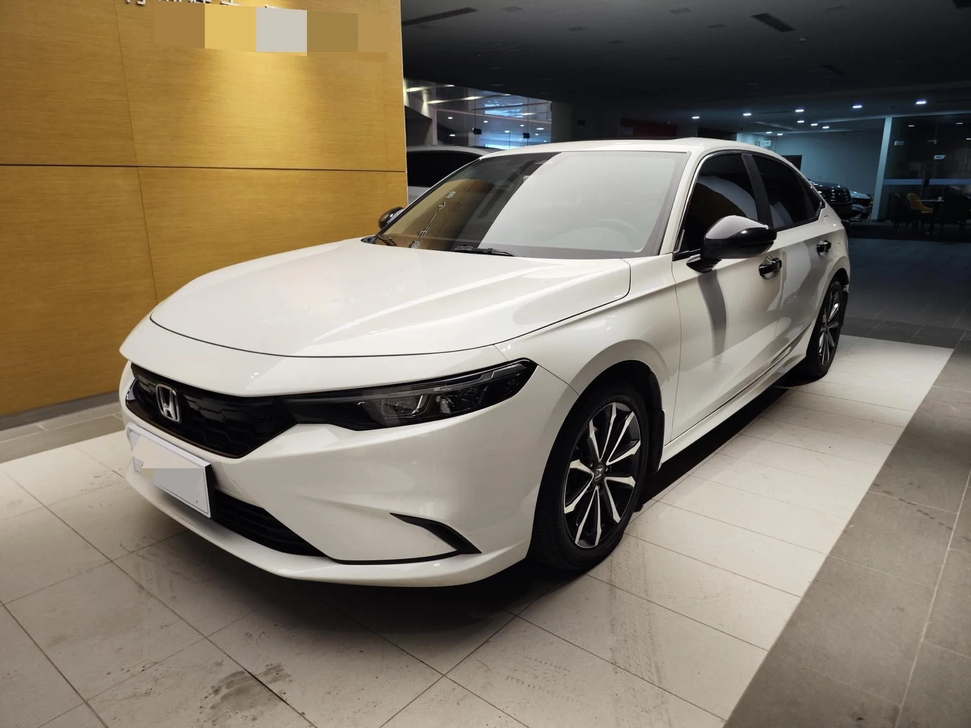 Stylish 2022 240TURBO CVT Deluxe Edition