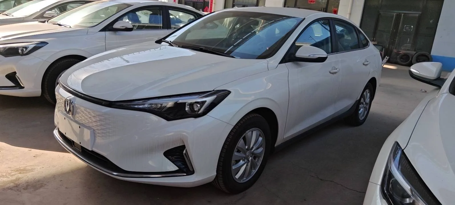 Changan Eado New Energy 2024 Eado EV EV460 Smart Edition (Lithium Iron Phosphate, Automatic Transmission)