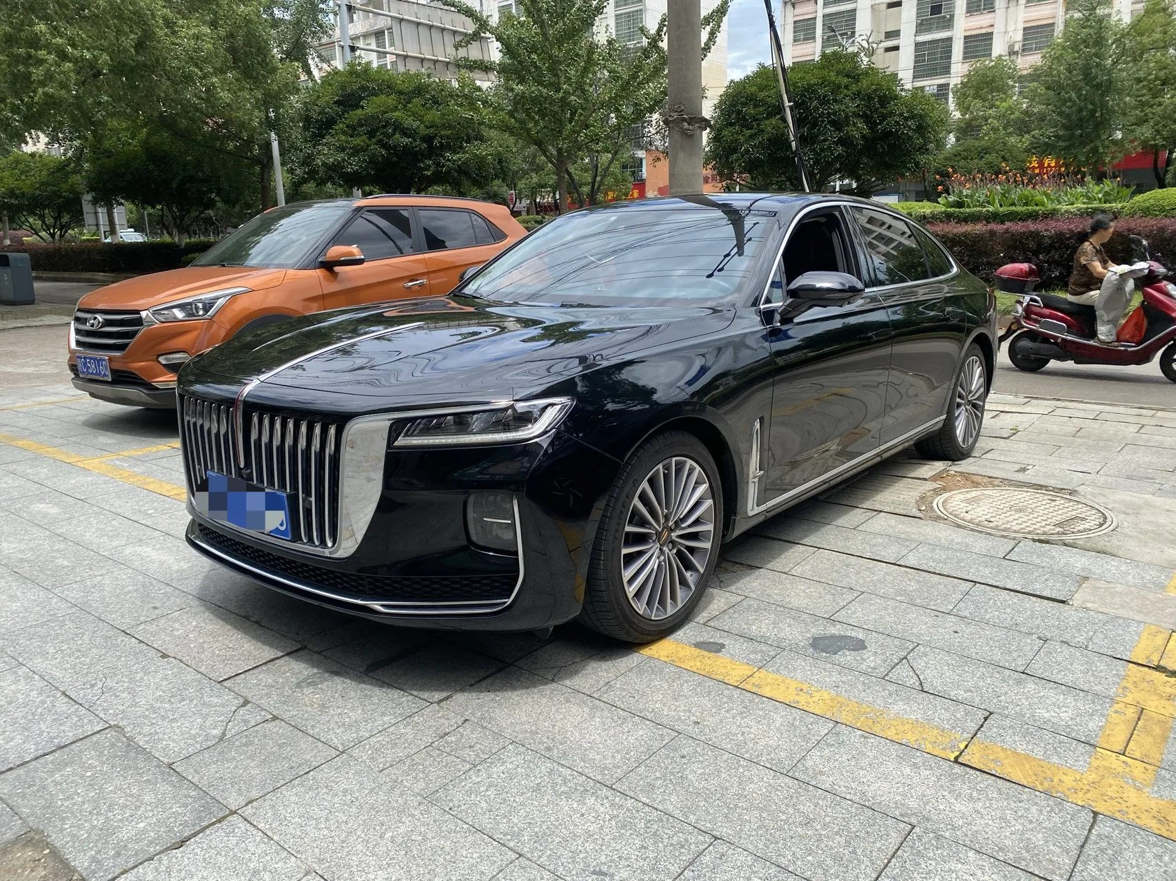Hongqi H9 2020 2.0T Intelligent Flagship Edition