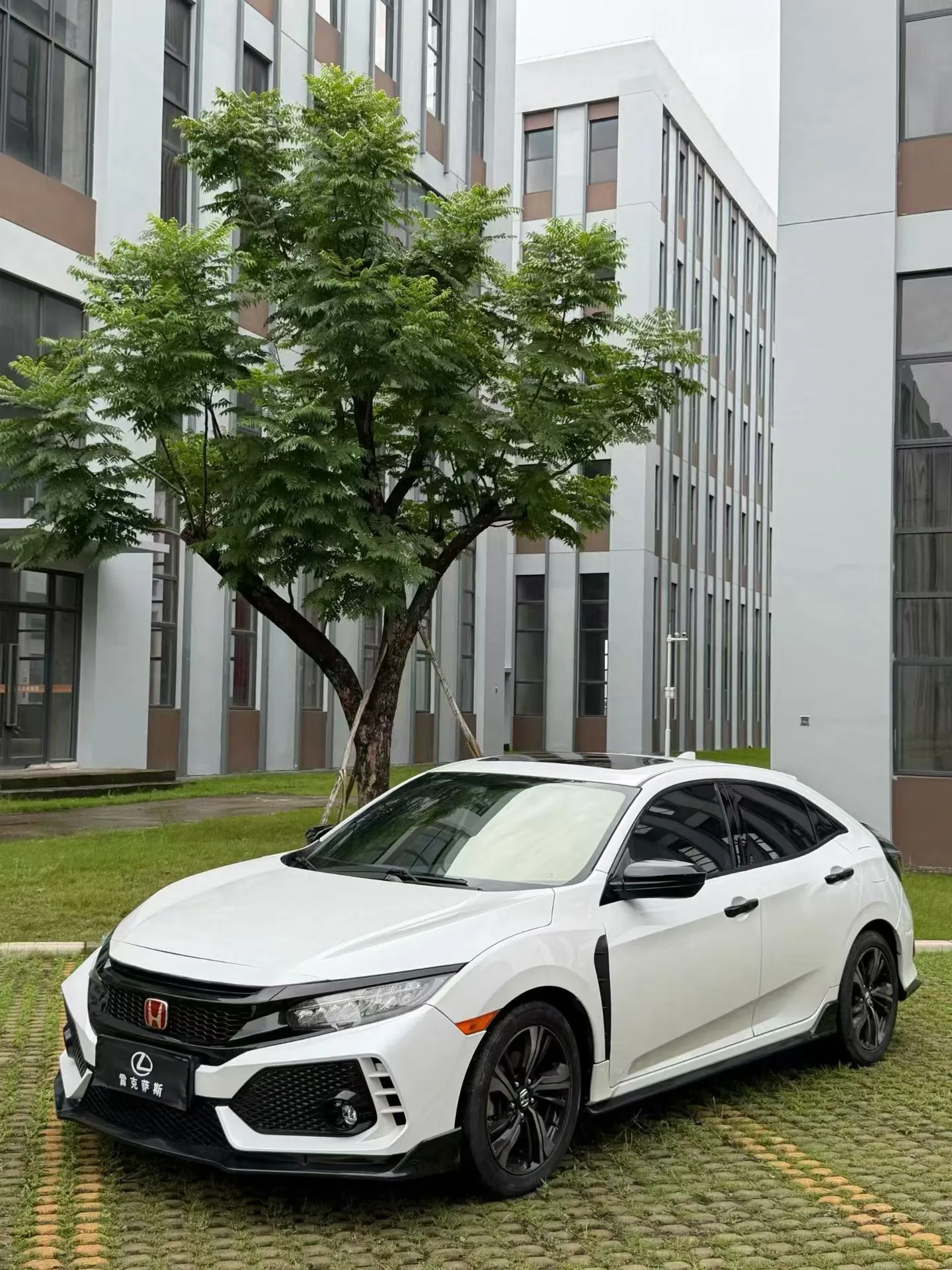 Civic 2021 HATCHBACK 220TURBO CVT Trendy and Cool