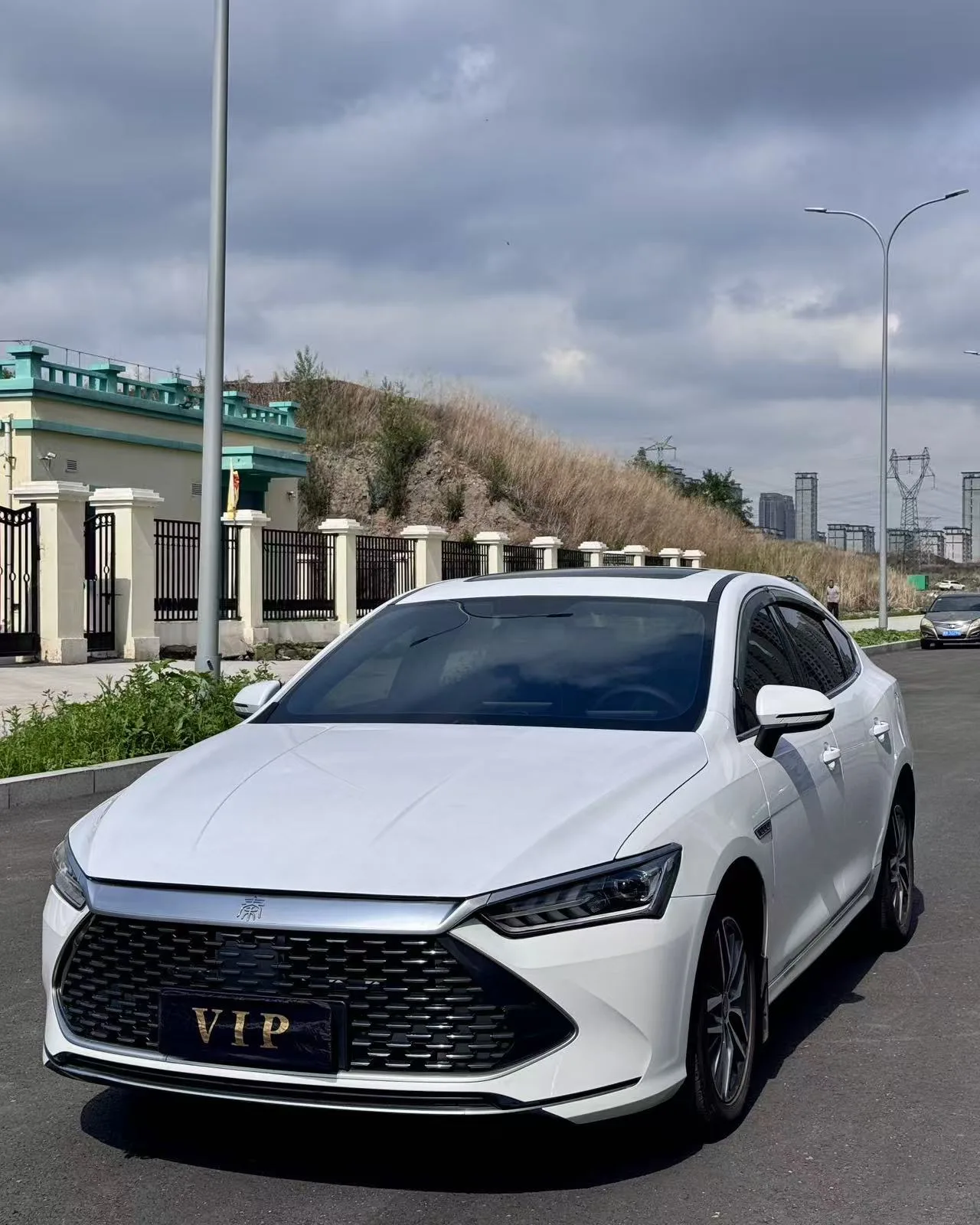 BYD 2023 Qin PLUS DM-i 1.5 CVT Champion Edition Leading Model 120KM Automatic