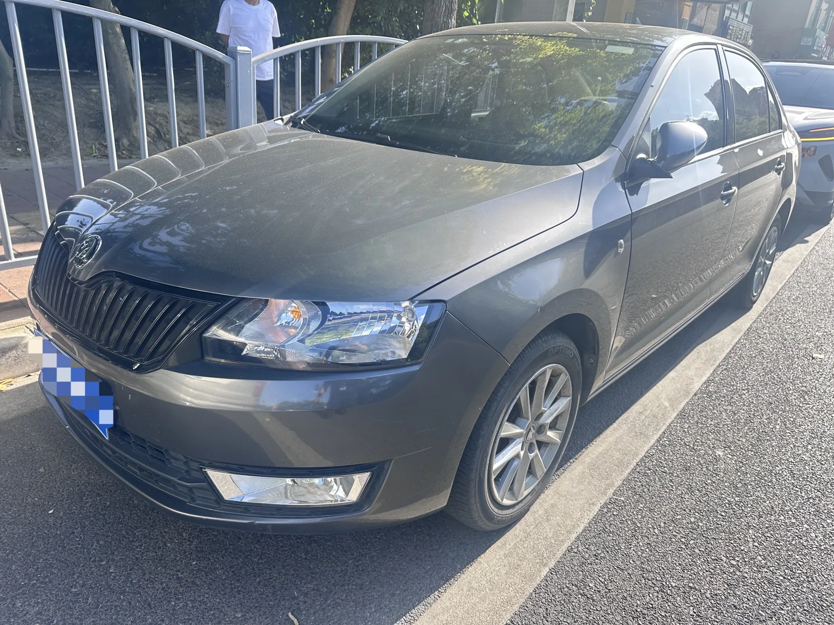 Rapid 2015 1.6L Automatic Premium Edition