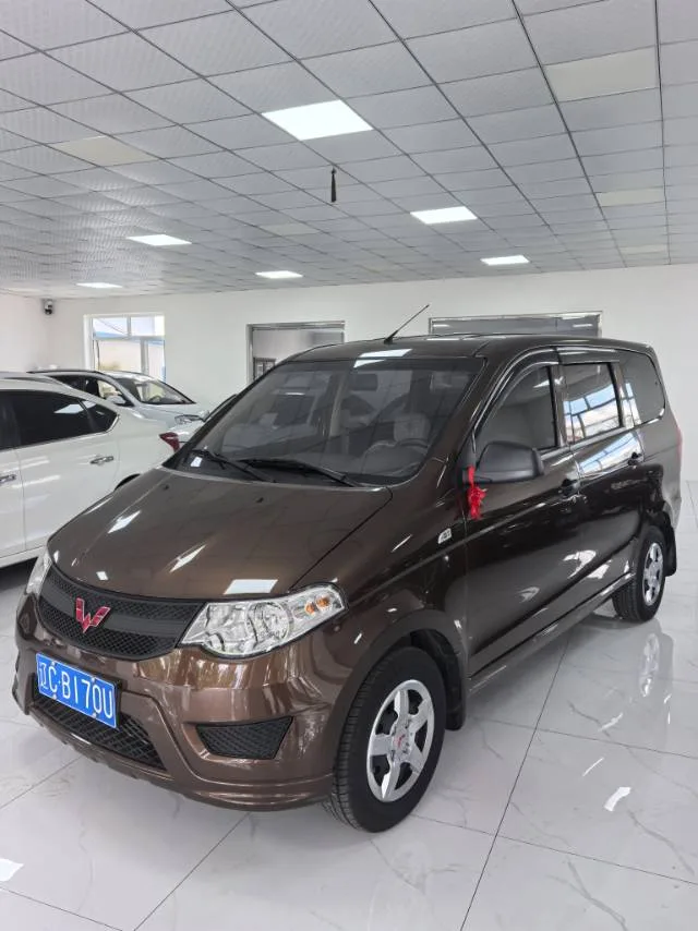 Wuling 2022 Hongguang V 1.5 Enjoy Edition (Manual Transmission)