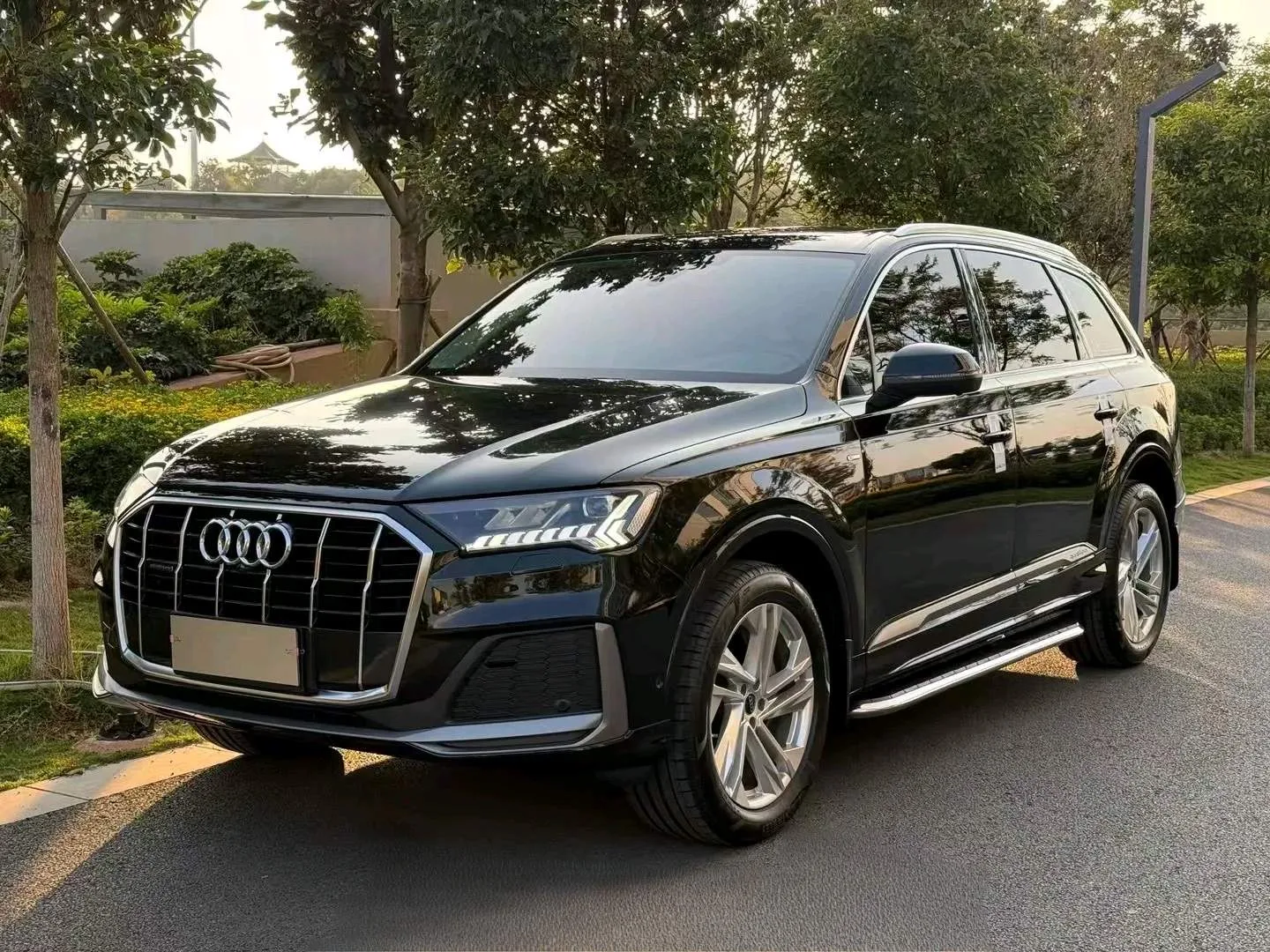 Audi Q7 (Imported) 2023 Q7 2.0TFSI 45TFSI Quattro S line Sport Automatic