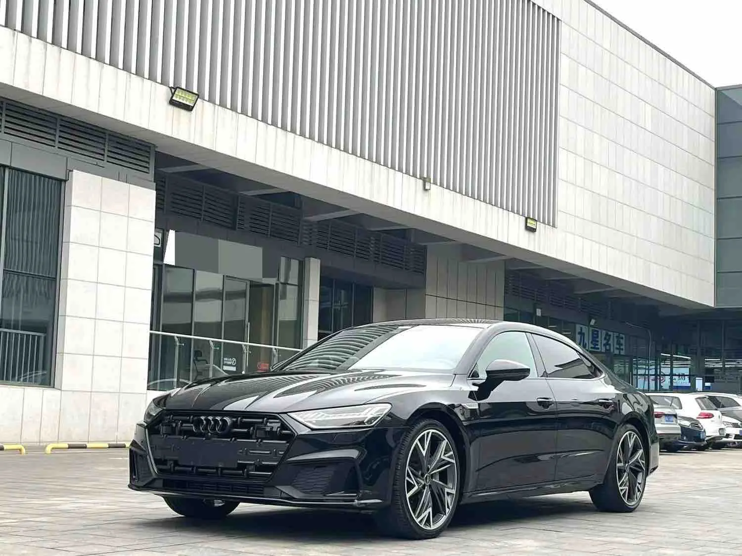 2024 Audi A7L 2.0 TFSI 45 TFSI Quattro S-line Black Knight Edition, Automatic Transmission