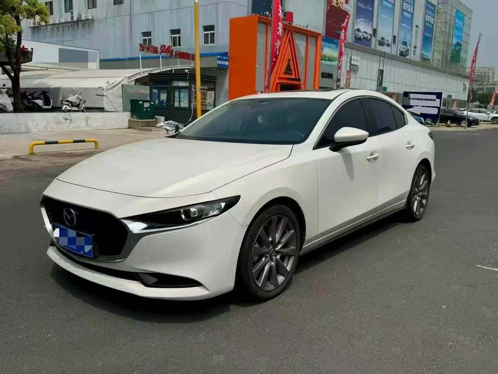 Mazda3 Axela 2022 2.0L Automatic Premium Edition