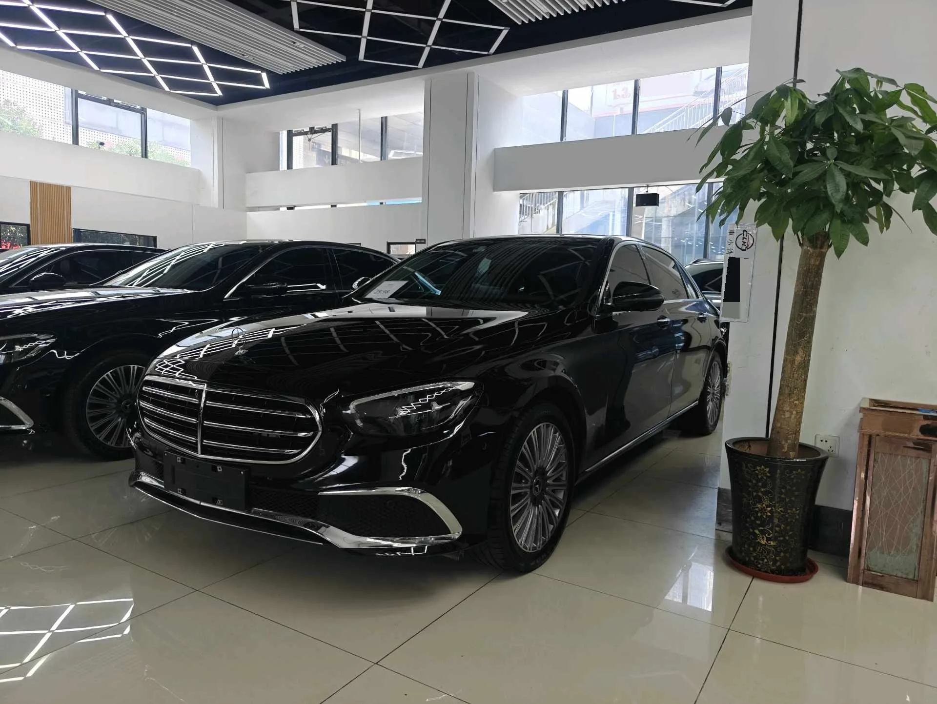Mercedes-Benz E-Class 2021 E 300 L Fashion Edition