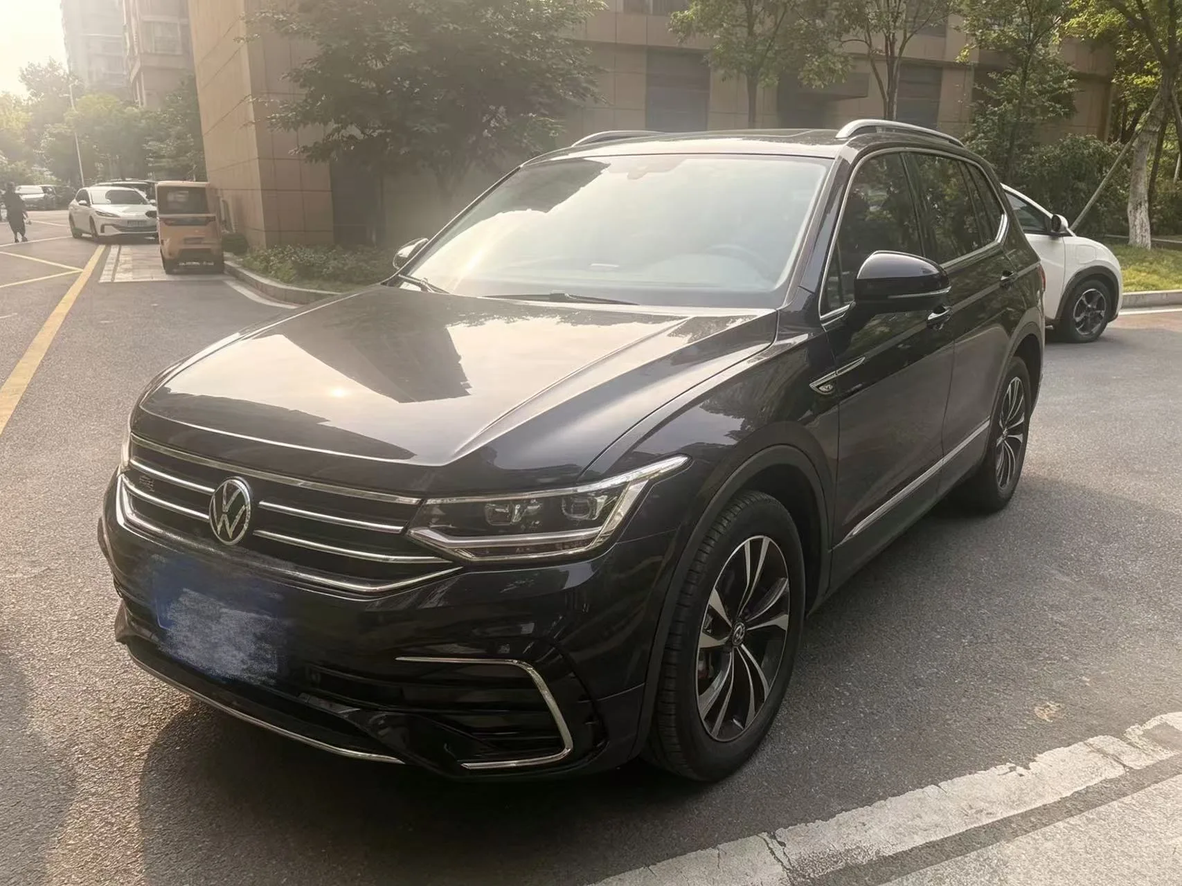 Tiguan L 2022 330TSI Automatic 2WD R-Line Premium Edition