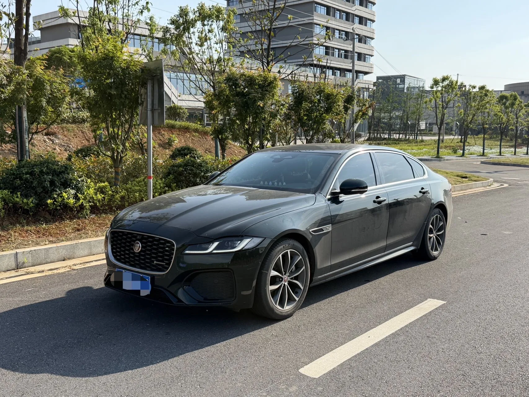 2023 Jaguar XFL 2.0T P250 2WD Elite Sport Edition