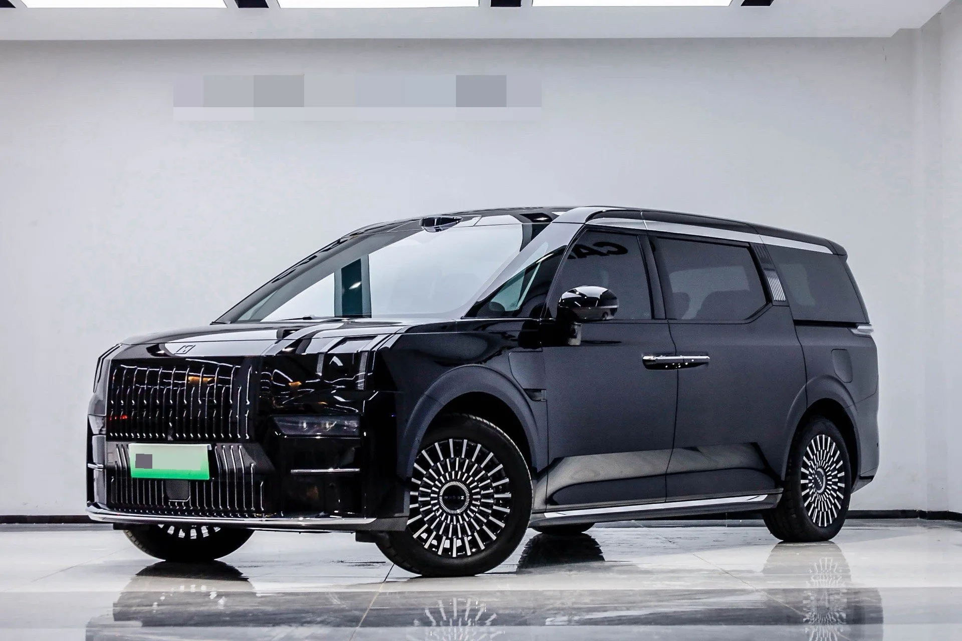Extreme Krypton 009 2024 Model 7-Seat Aisle Edition 4WD 108kWh