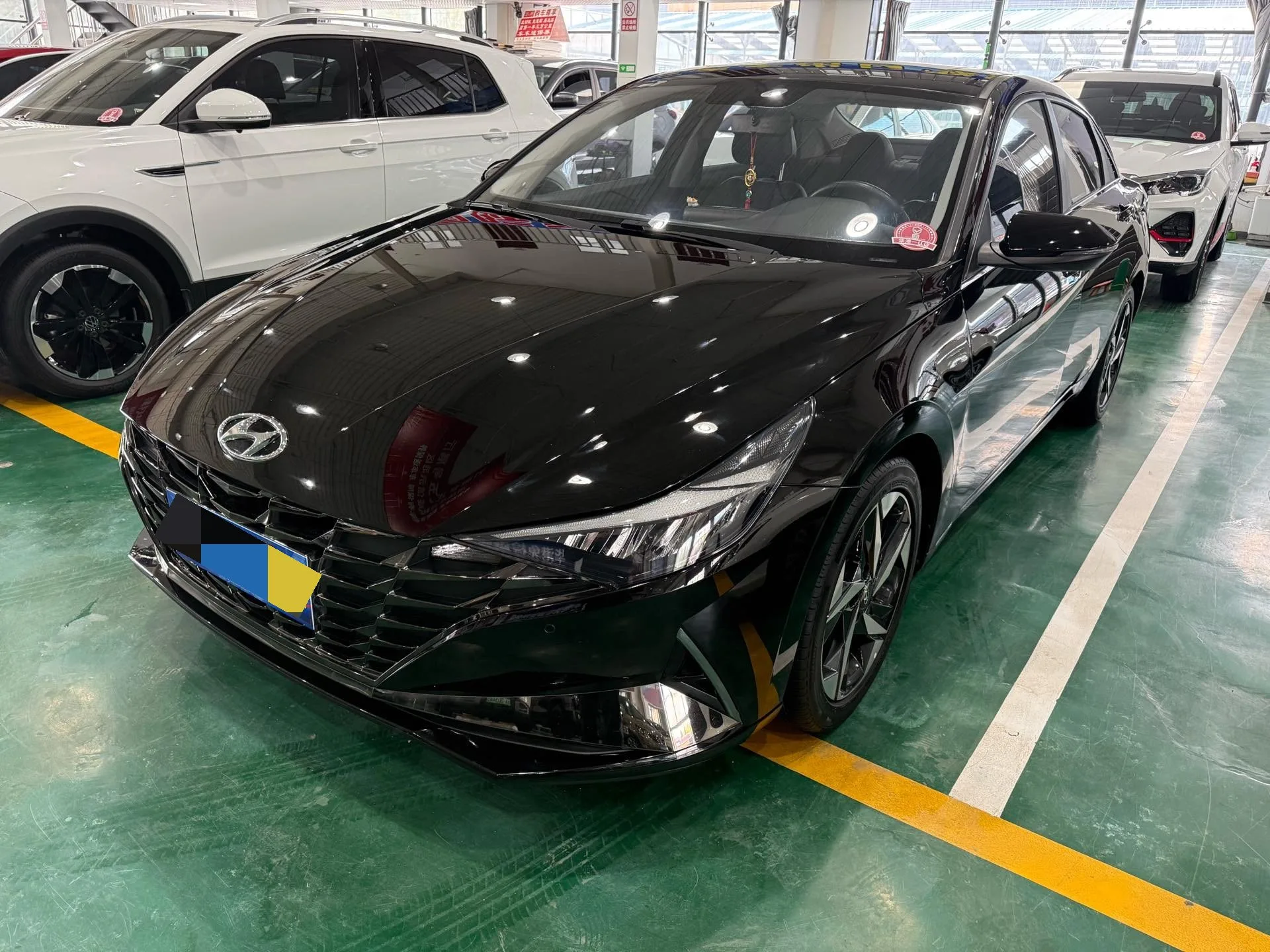 2023 Elantra 1.5L CVT GLS Leading Edition