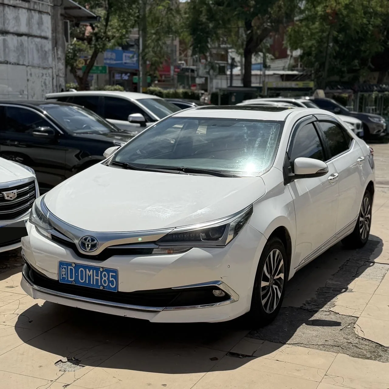 2017 Toyota Corolla Hybrid 1.8L E-CVT Leading Edition (Facelift)