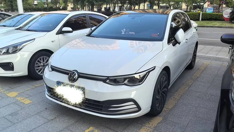 Volkswagen 2023 Golf 8 PRO 1.4TSI 280TSI (facelift) Automatic