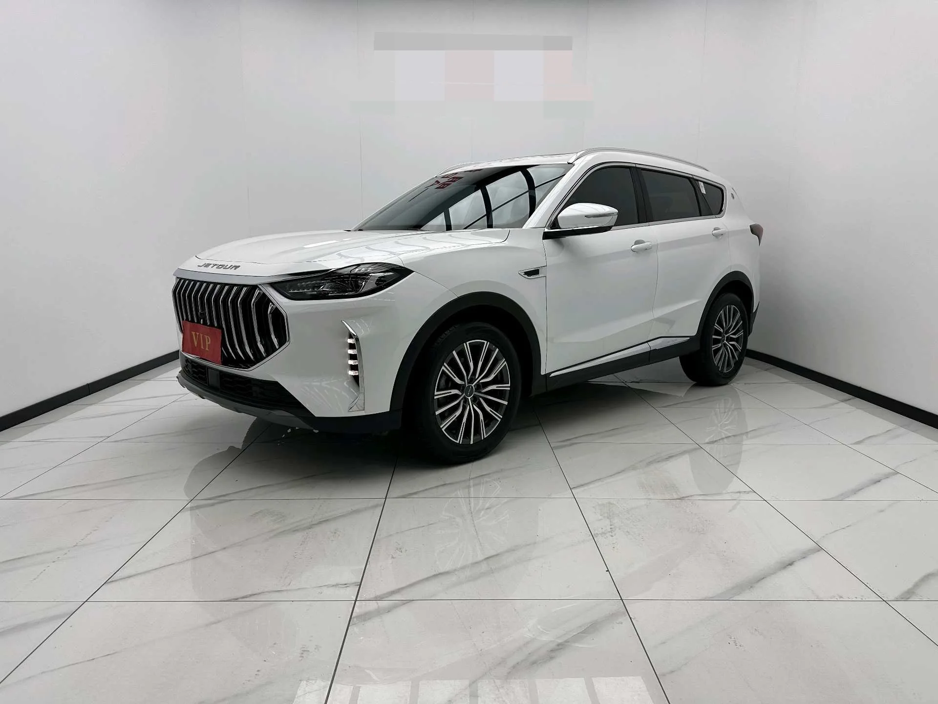 Jetour X70 PLUS 2023 1.5T DCT Warrior PLUS 5-seater