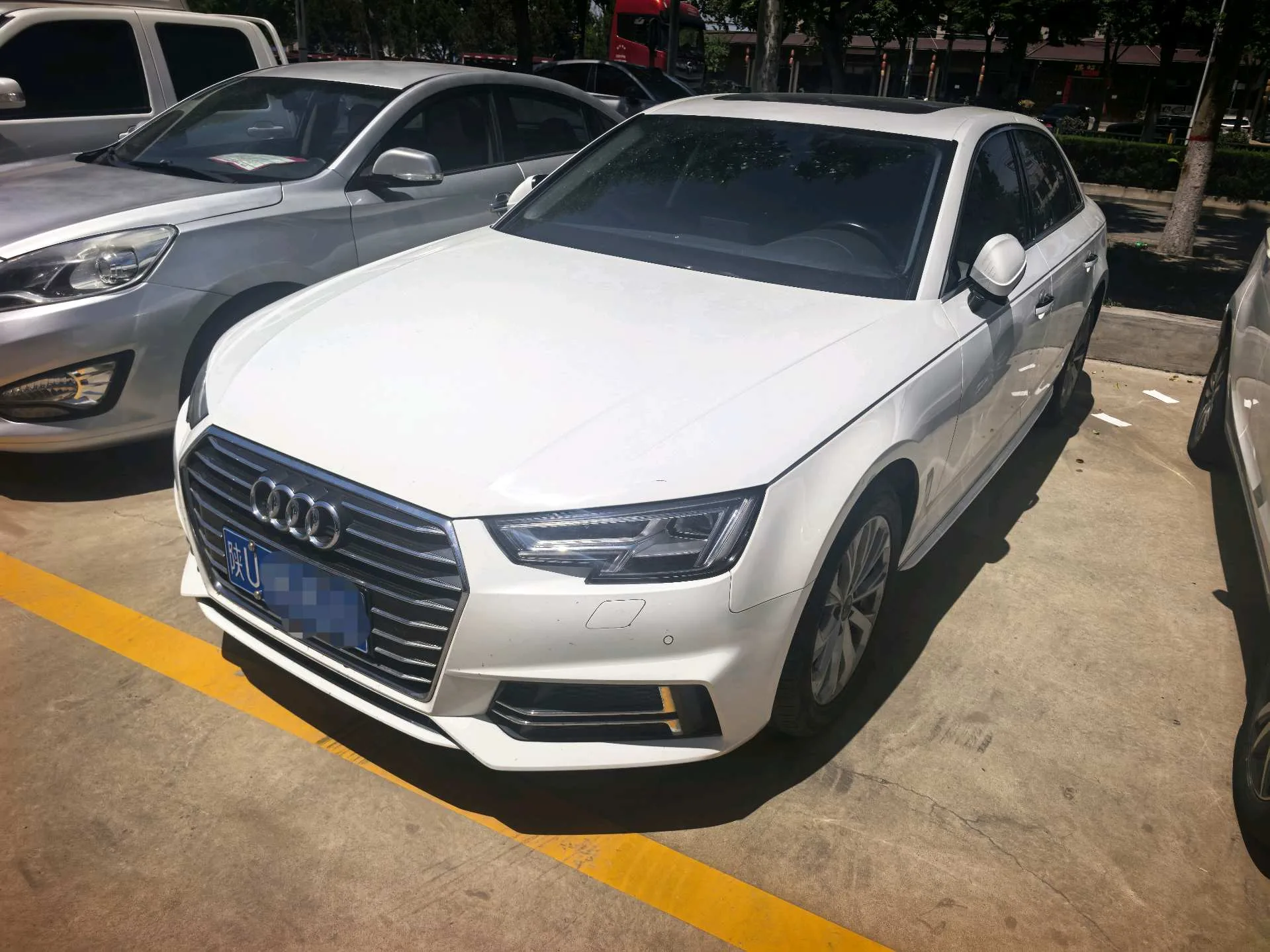Audi A4L 2019 40 TFSI Progressive (China VI Emission Standard)