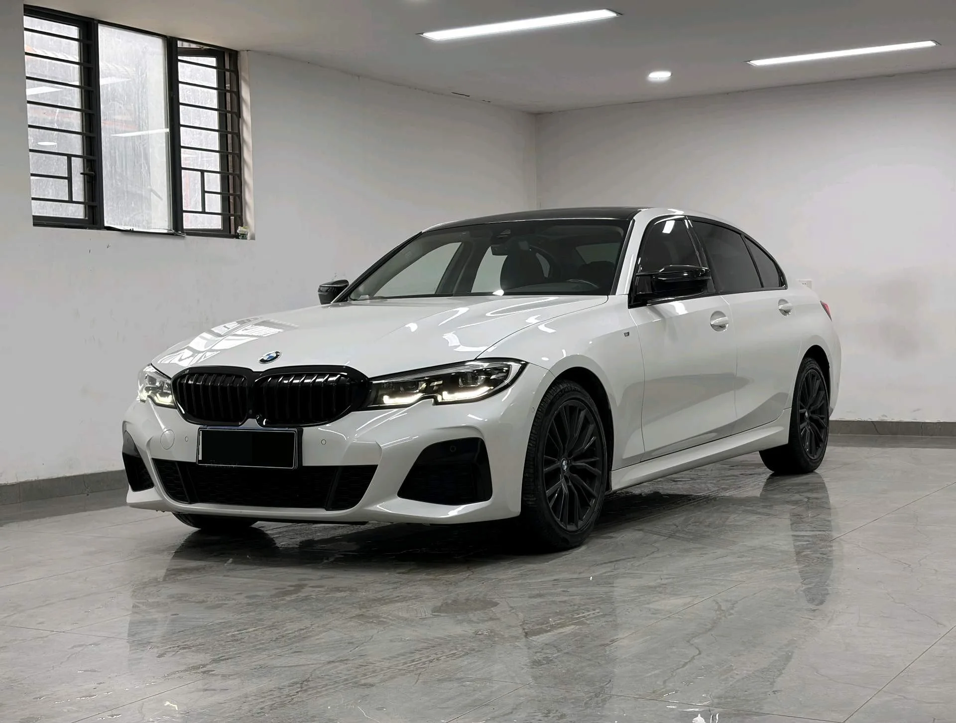 2021 BMW 3 Series 325Li M Sport Shadow Edition