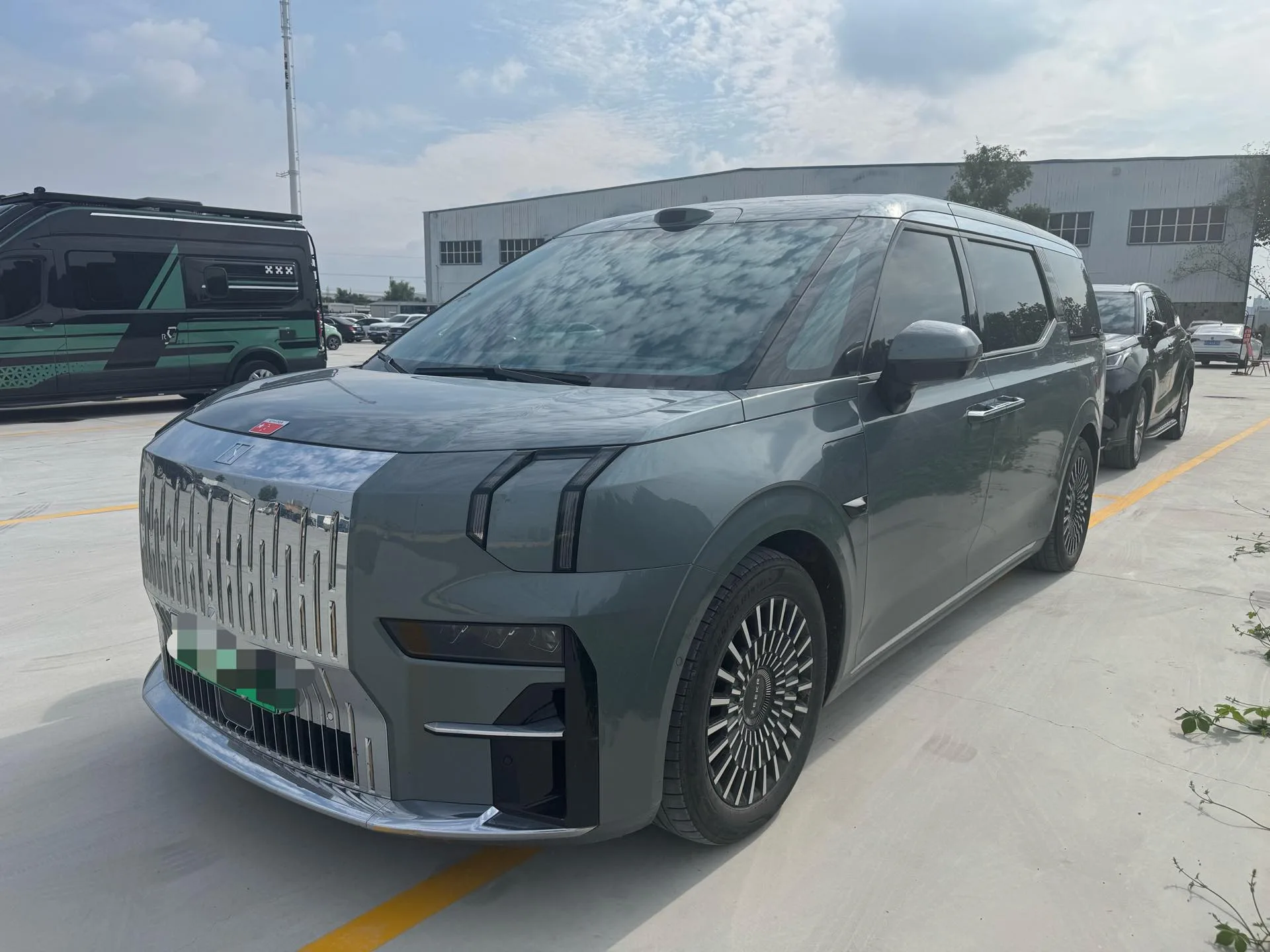 Extreme Krypton 009 2024 Model 7-Seat Aisle Edition 4WD 108kWh