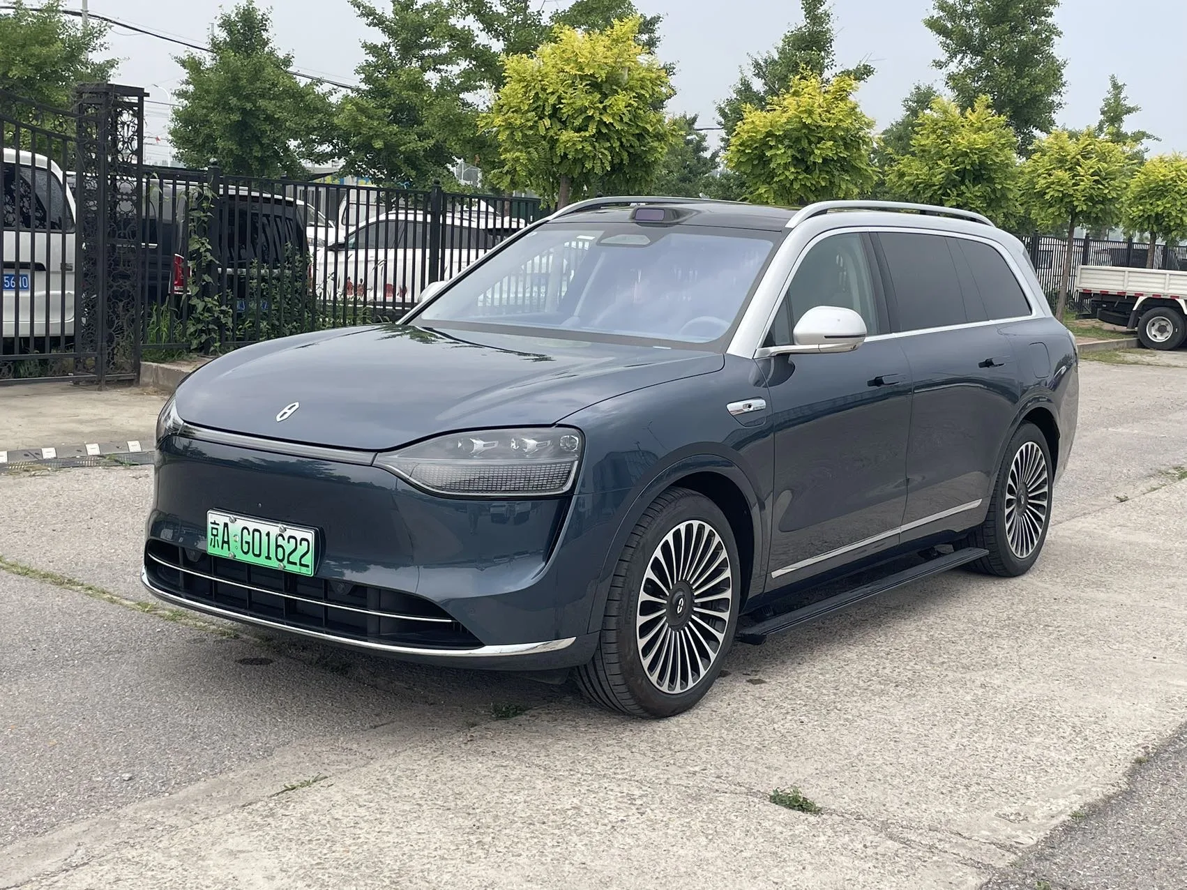 AITO 2024 Model M9 Extended Range Ultra Edition (52kWh, 5-seater, Automatic)