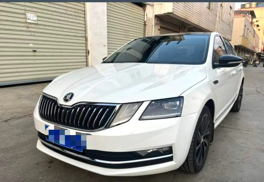 Skoda Octavia 2020 1.5L Automatic Smart Drive Luxury Edition