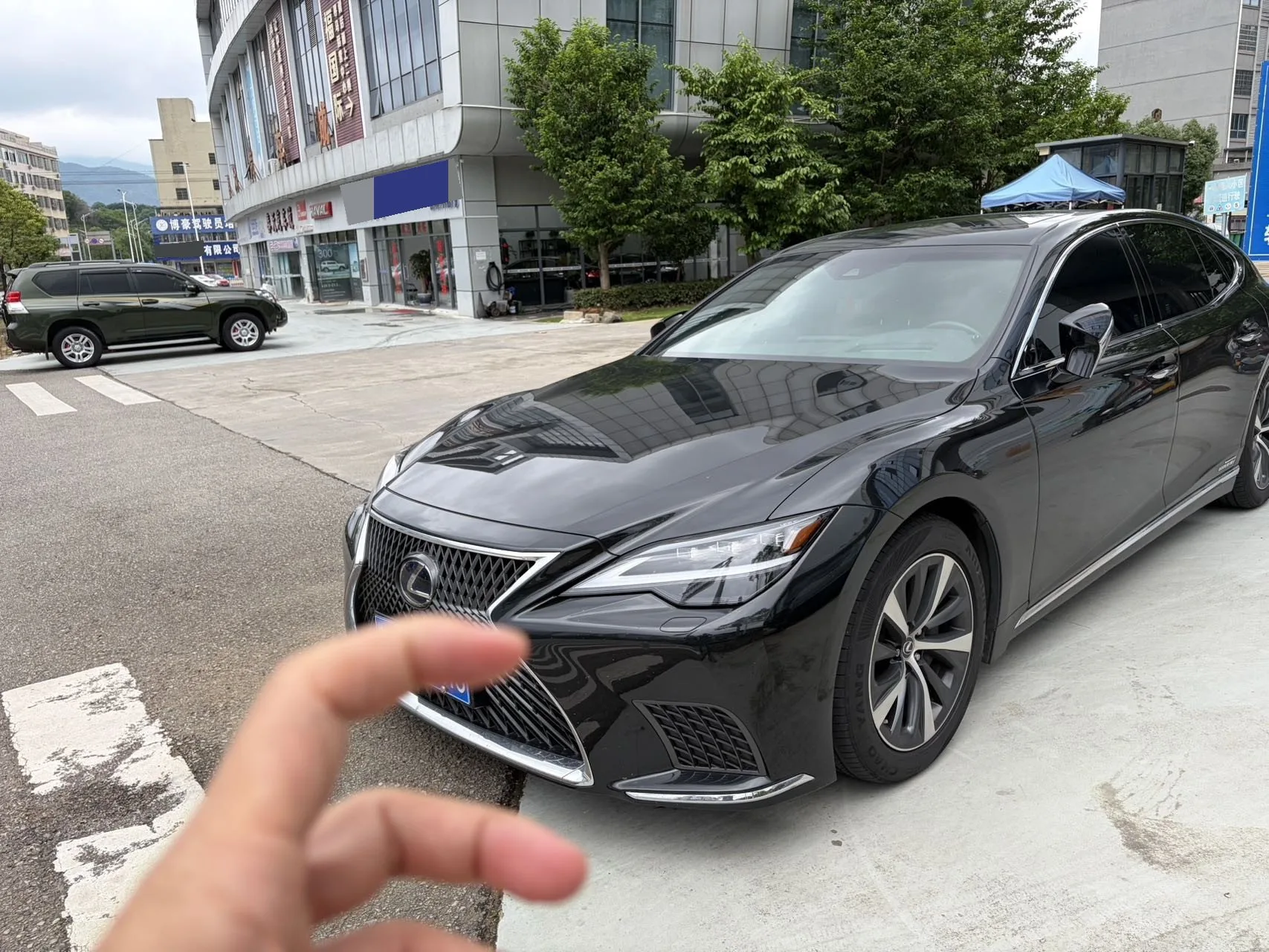 Lexus LS 2021 500h Premium Edition