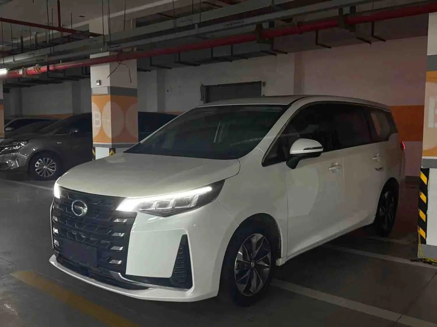 Trumpchi M6 2021 270T DCT Luxury Edition (7-seater)