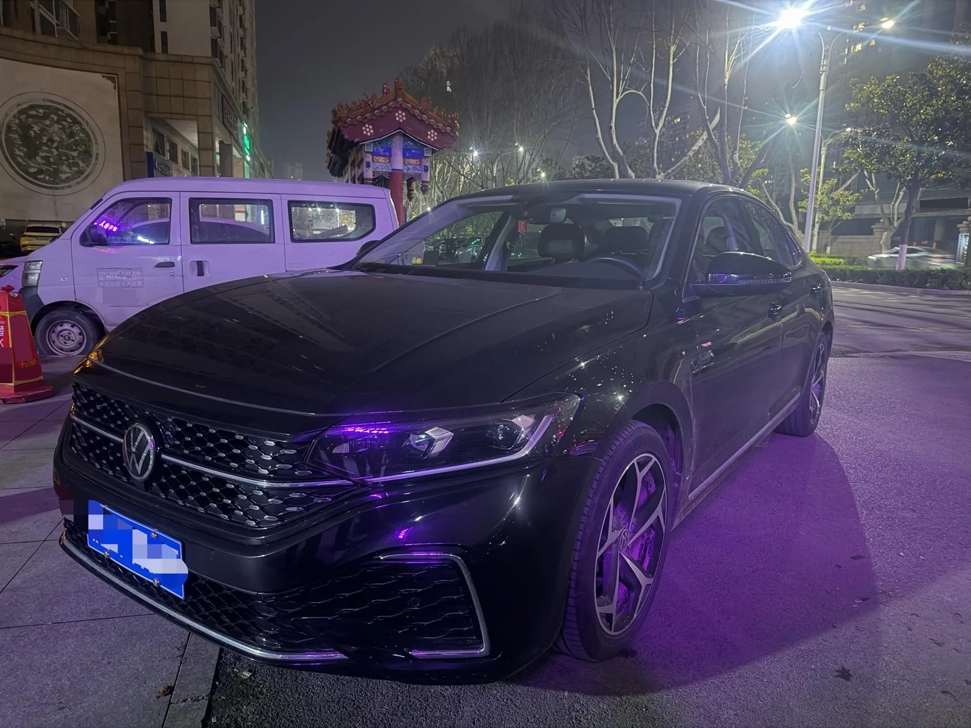 Volkswagen 2024 Passat 2.0TSI 380TSI Starry Sky Dragon Edition Automatic Transmission