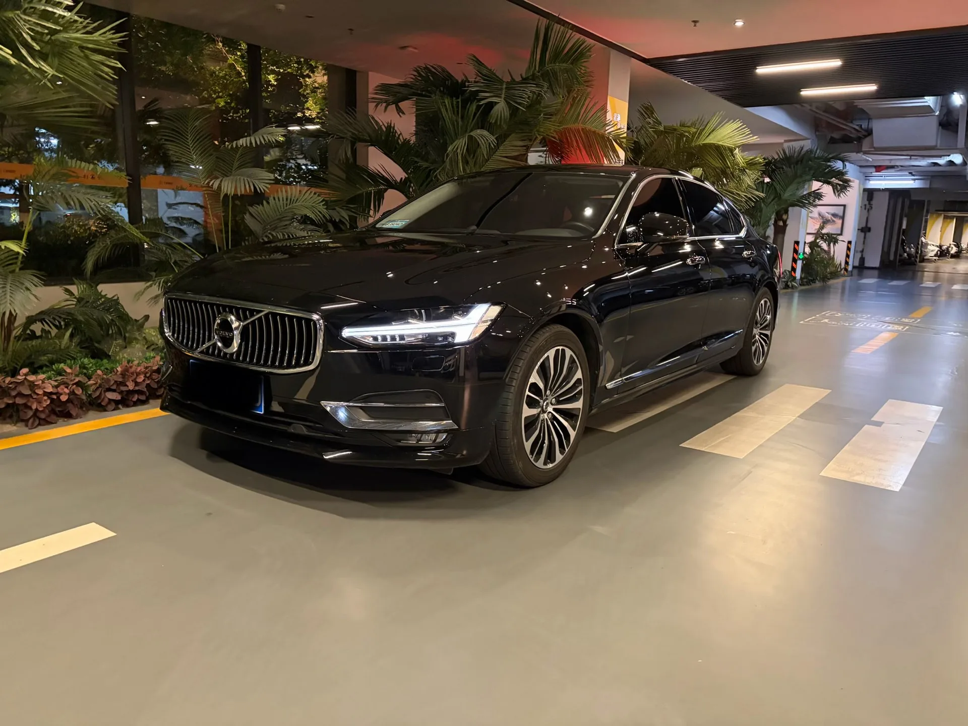 2020 Volvo S90 T5 Intelligent Luxury Edition
