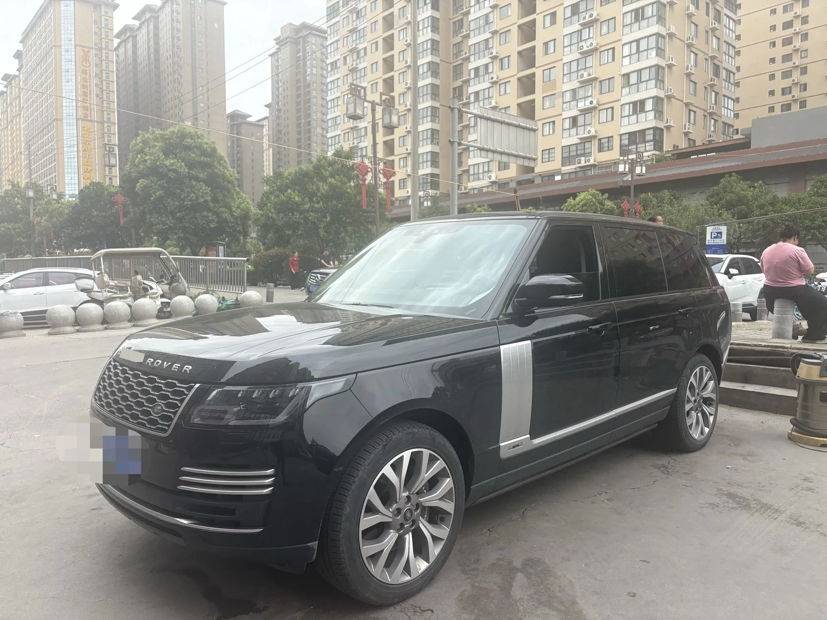 Range Rover 2021 3.0 L6 Legendary Long Wheelbase Classic Edition