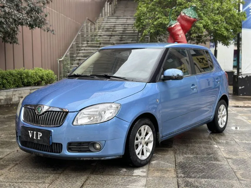 Fabia 2011 1.4L Automatic Crystal Edition