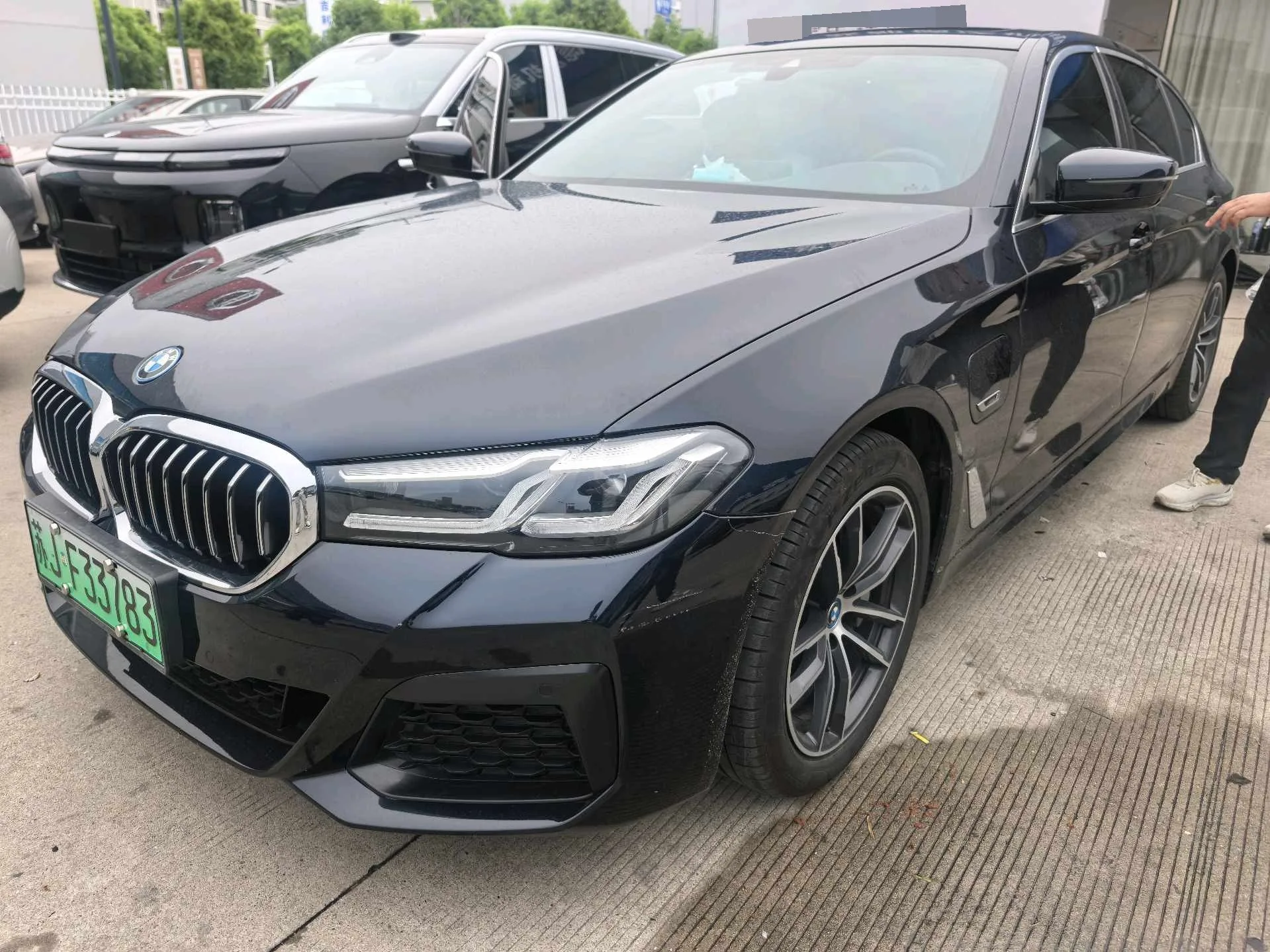 2022 BMW 5 Series Plug-in Hybrid (Facelift) 535Le M Sport Package
