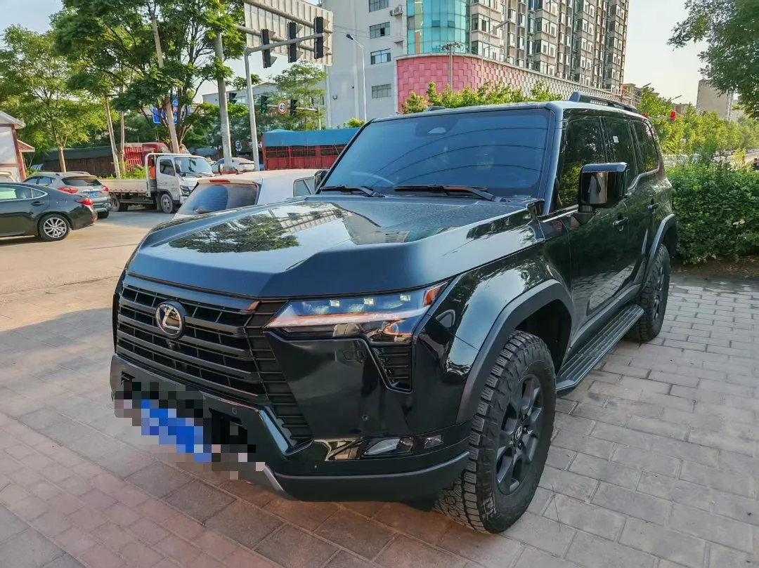 Lexus GX 2024 Overtrail Peak Edition