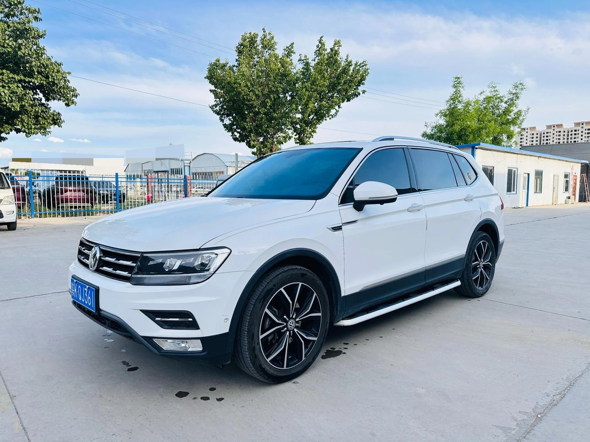 Volkswagen Tiguan L
