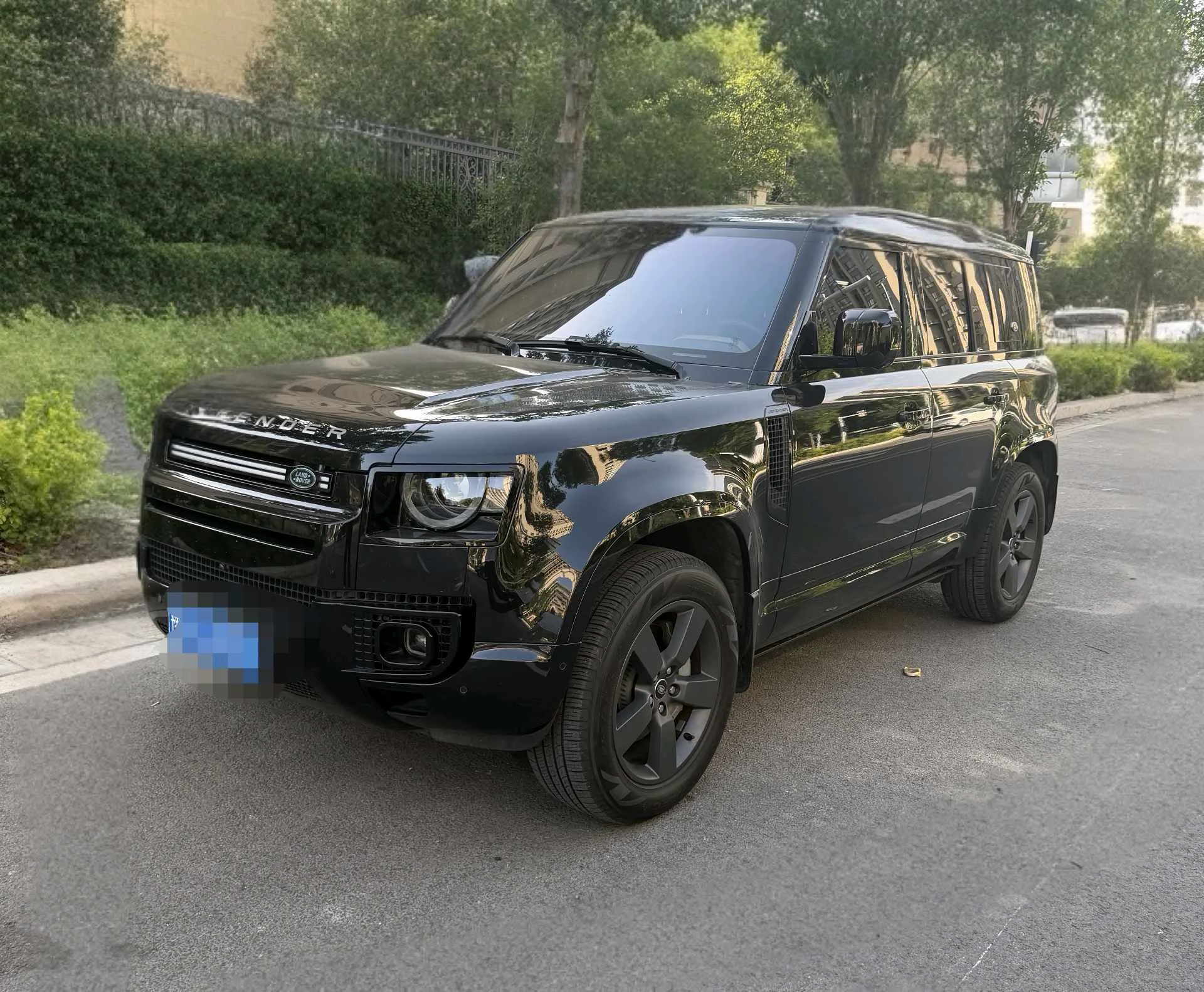 2025 Land Rover Defender (Imported) Defender 110 48V 3.0T P400 - Dynamic HSE Automatic