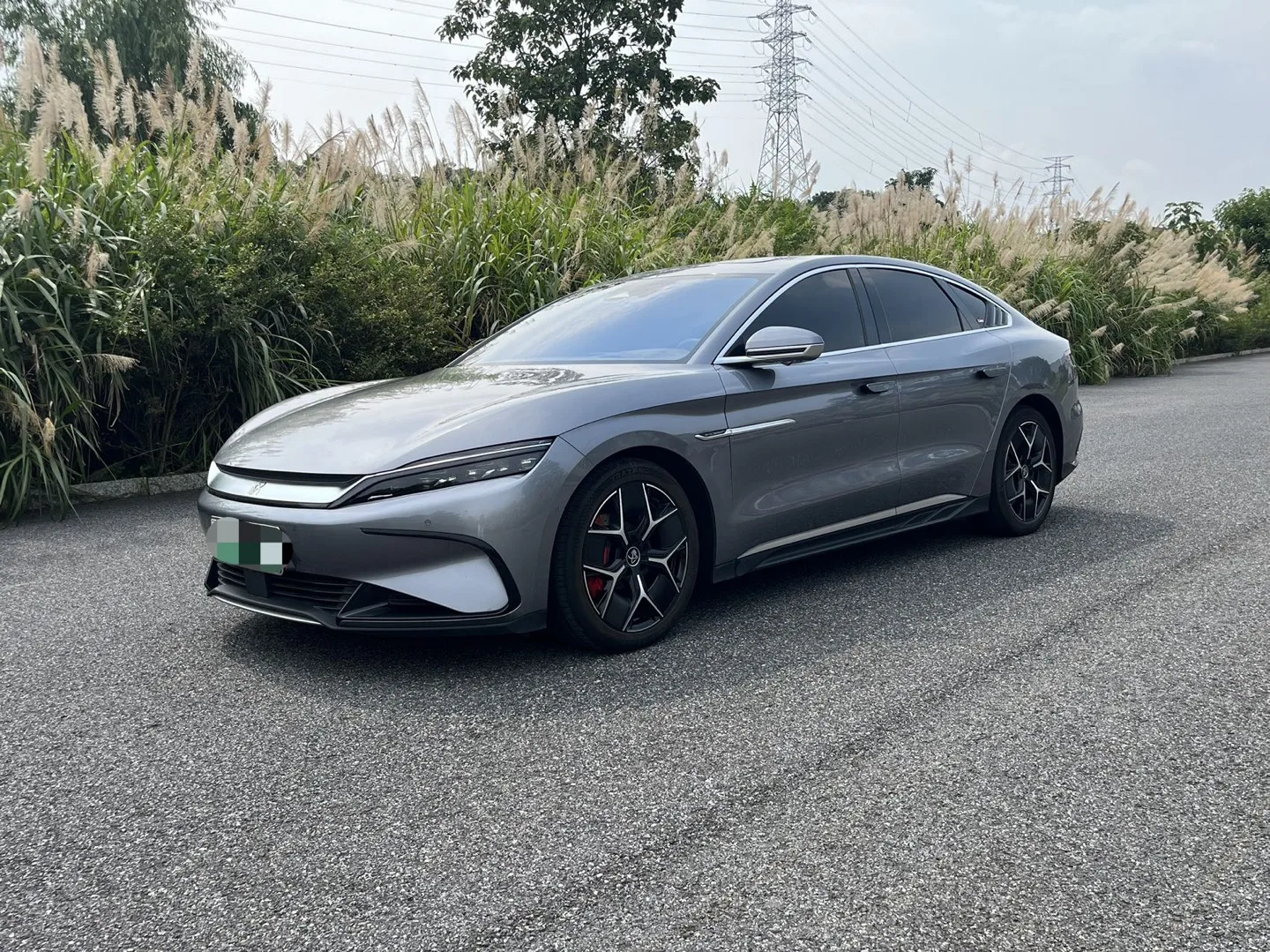 Han 2022 EV Genesis Edition 715KM Front-Wheel Drive Flagship Model