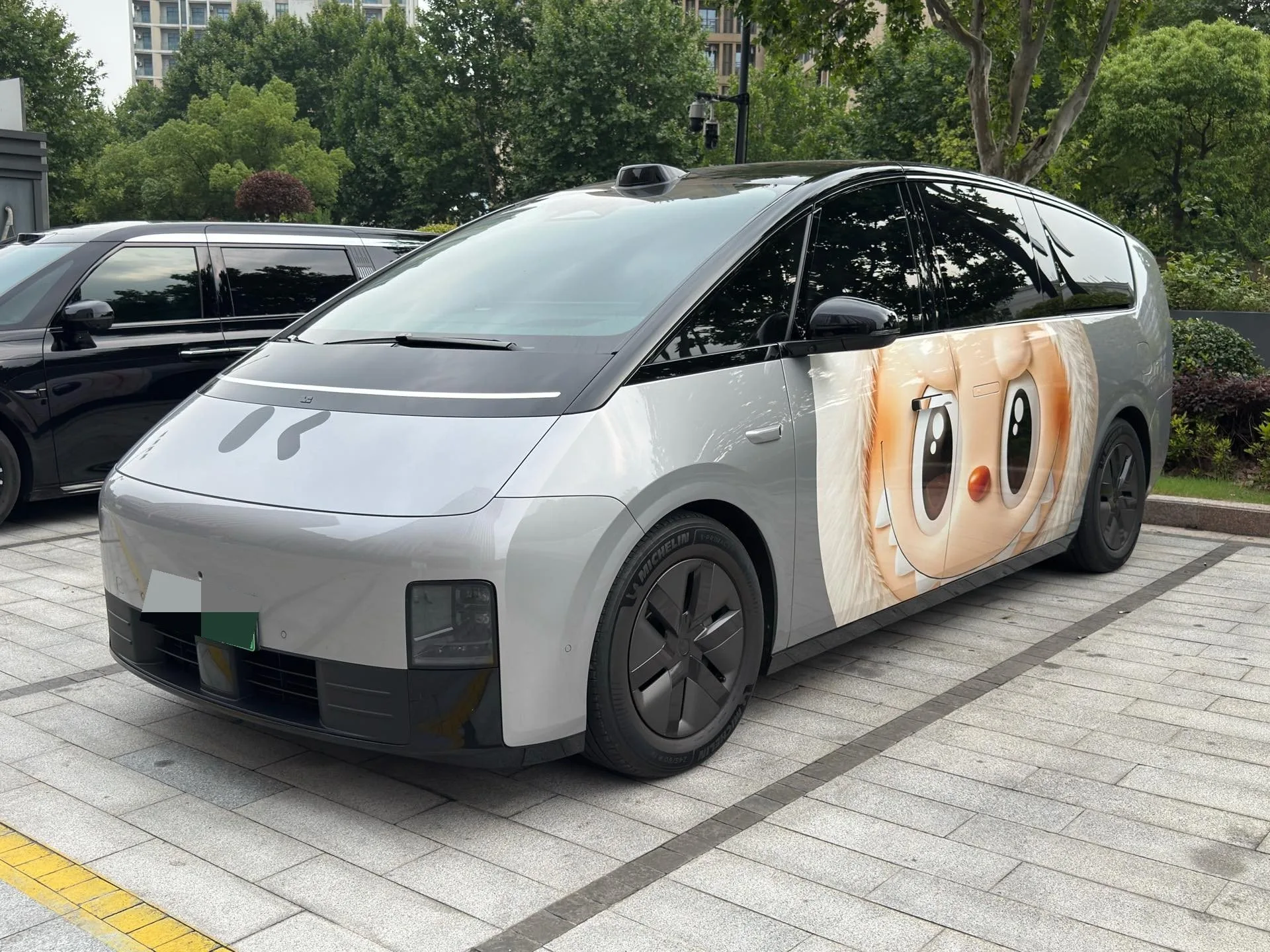 Li Auto MEGA 2024 Ultra
