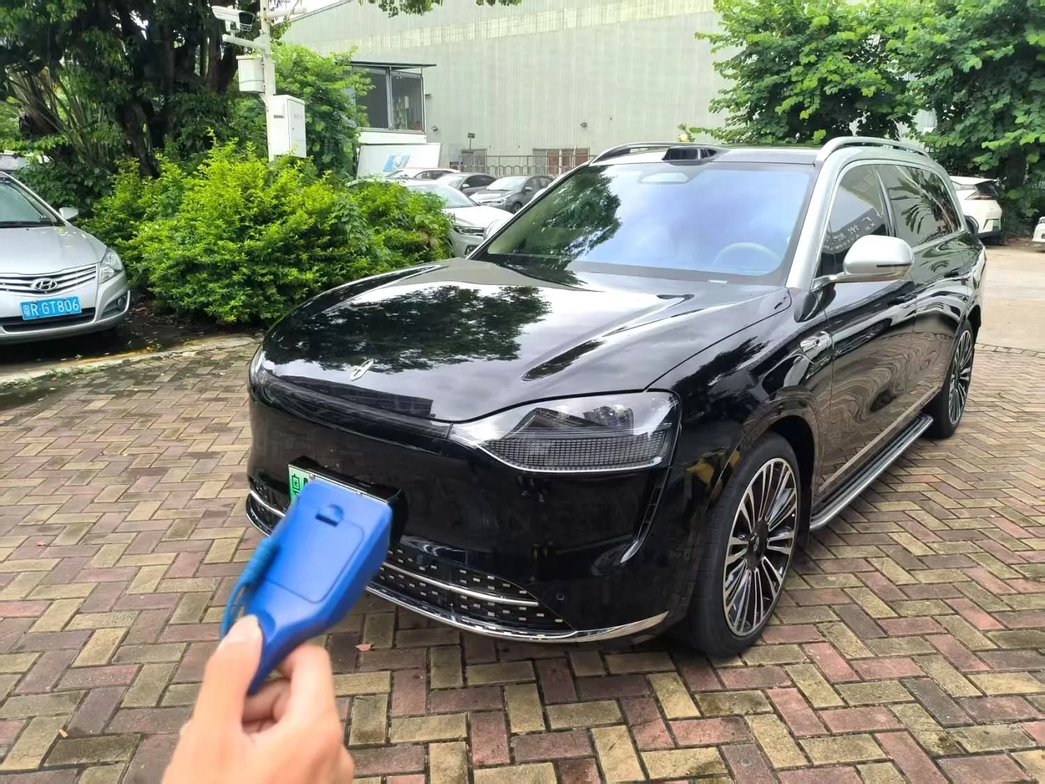 Wenjie M9 2024 Ultra Range Extended Edition 52kWh